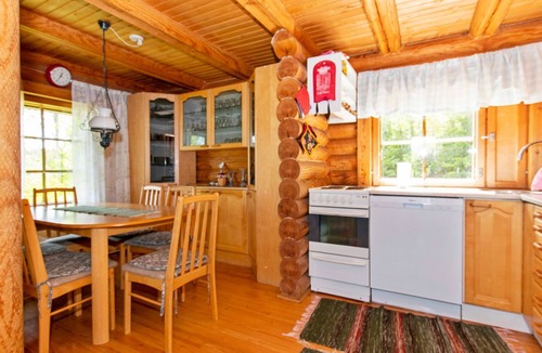 Kitula House | Heinäsorsa by Interhome
