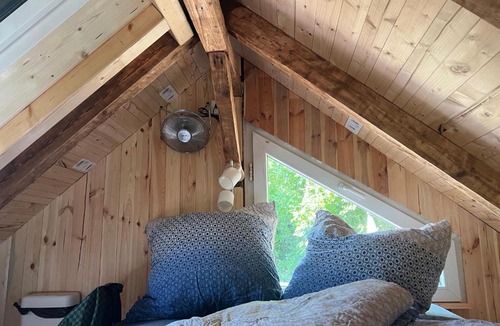 Unterdurrbach Apartment | Henrys Cozy Tiny House - ruhig, Garten, Talblick, Natur