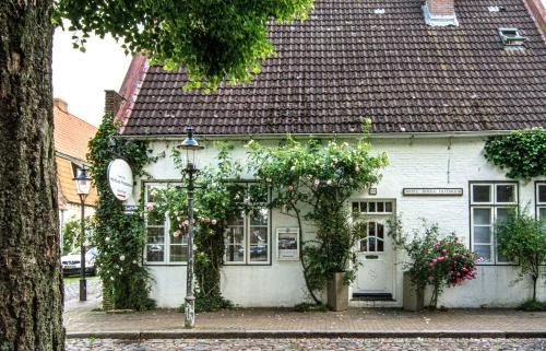 Friedrichstadt Bed & Breakfast | Herzog Friedlich Hotel Garni