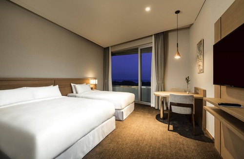 Jungmun Hotel | Hidden Cliff Hotel & Nature
