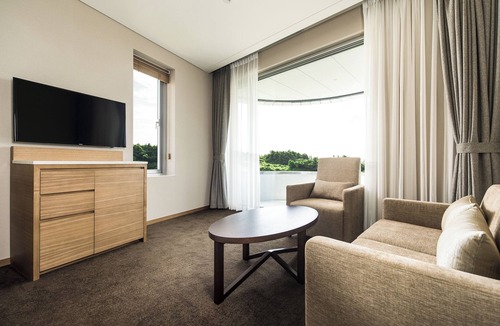 Jungmun Hotel | Hidden Cliff Hotel & Nature