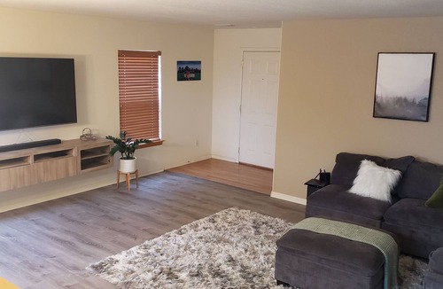 Roxborough House | Hidden Oasis 3 bedroom House