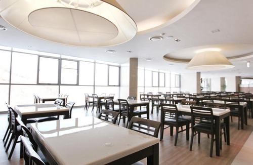 Sabuk Resort | High Castle Resort