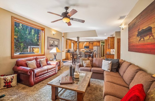 Breckenridge Heights House | High Point Lodge: Private Home, Cozy Patio Area & Hot Tub!
