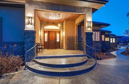 Colorado Springs Apartment | Highland Heights