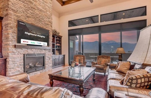 Colorado Springs Apartment | Highland Heights