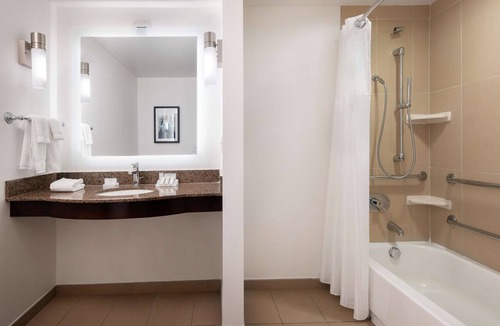 Denver Hotel | Hilton Garden Inn Denver/Cherry Creek
