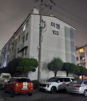 Suwon House | HiMIN Guest House and give you 1room and Host live same house