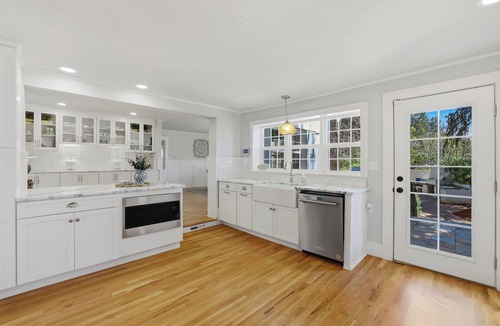 Broadmoor House | Historic Broadmoor Estate 5000 Sqft, Private Acer, Near Broadmoor Resort