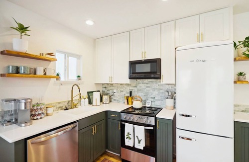 East Colorado Springs Cottage | Historic Cottage with Urban Flair - A rare sancturary just minutes from Downtown