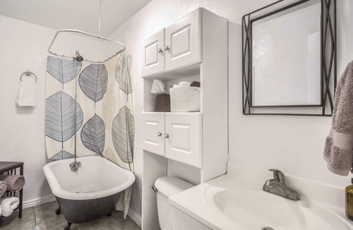 Florence Apartment | Historic Victorian with Outdoor Adventures Close By, WiFi, Cable, Dogs with Fee