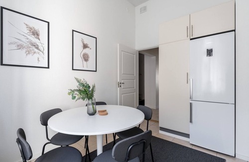 Tampere Apartment | Historical 3BR Downtown Apartment with Sauna