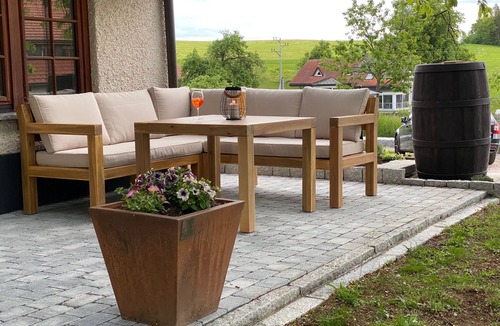Dachsberg Apartment | Holiday Apartment 'Schwarzwaldnest' with Private Terrace and Shared Garden
