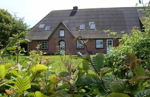 Tumlauer Koog Apartment | Holiday flat "Röhe" with terrace