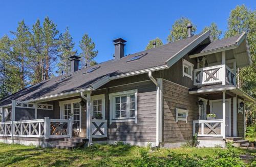 Paltamo House | Holiday Home Aallotar havina by Interhome
