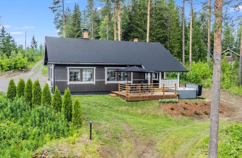 Rautalampi House | Holiday Home Hanhenpesä by Interhome