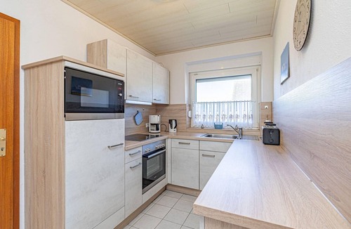 Norderhafen House | Holiday home Haus Feldblick