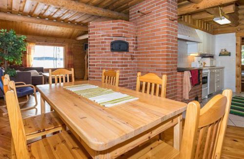 Hankasalmi House | Holiday Home Hevonkuusi by Interhome
