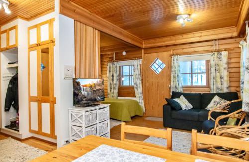 Bomba House | Holiday Home Kulta-käkönen 2 by bomba by Interhome