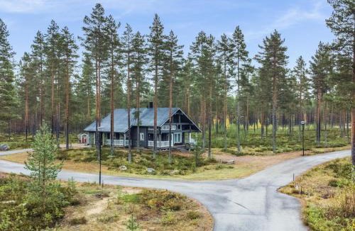 Kannonkoski House | Holiday Home Sinisen tien helmi by Interhome