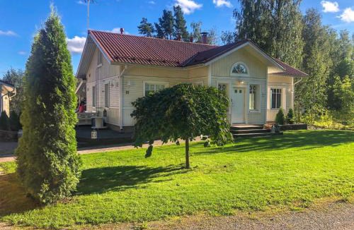 Kankaanpaa House | Holiday Home Tyttelsson by Interhome