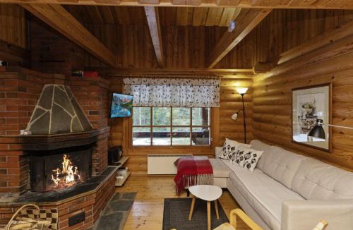 Rukatunturi House | Holiday Home Varilan lomamajat nr1 by Interhome