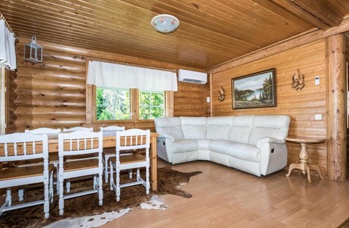 Lapinlahti House | Holiday Home Vastaniemi by Interhome