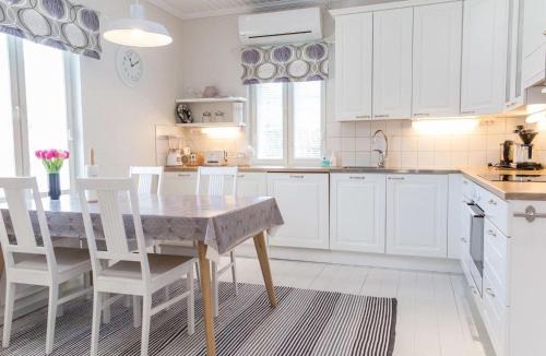 Nilsia House | Holiday Home Villa einola by Interhome