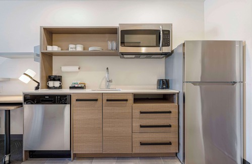 Southeast Colorado Springs Hotel | Home2 Suites By Hilton Colorado Springs Airport