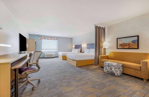 Southeast Colorado Springs Hotel | Home2 Suites By Hilton Colorado Springs Airport