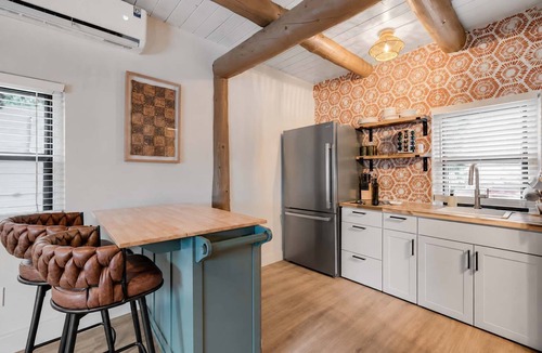 Manitou Springs Apartment | Homey Studio in Manitou Springs, Walk Downtown