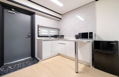 Seo Hotel | Hongcheon D-day Pension&camping