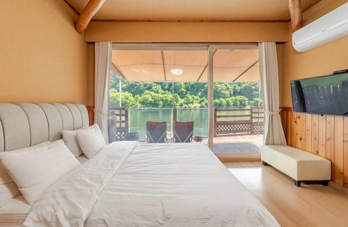 Seo House | Hongcheon Huttopia Glamping