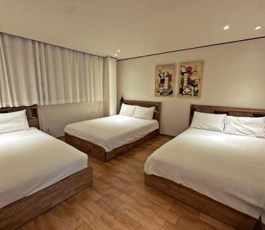 Seogang-dong Apartment | Hongdae 3BR 6 Queen Beds 6 Min Walk