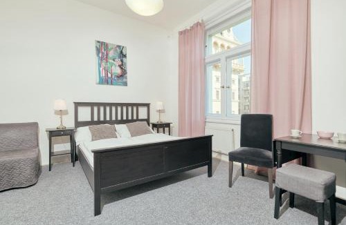 Letna Apartment | Hostel Mikoláše Alše