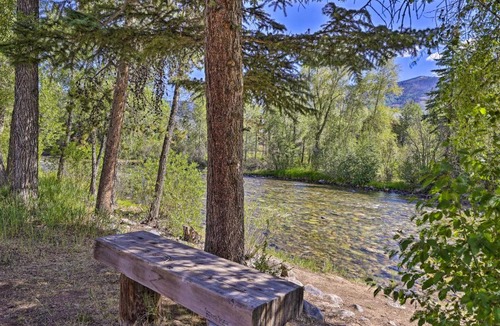 Willow Grove House | Hot Tub & Balcony: Riverfront Silverthorne Condo!
