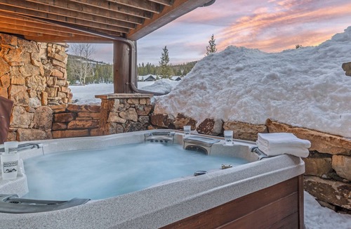 The Highlands House | Hot Tub + Close to Skiing/Golf + Ski Shuttle - Monte Video