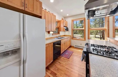 Leadville North House | Hot Tub, Grill, Sauna, Cozy/Chic Retreat