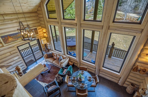San Juan River Village House | Hot Tub River Front Log Cabin