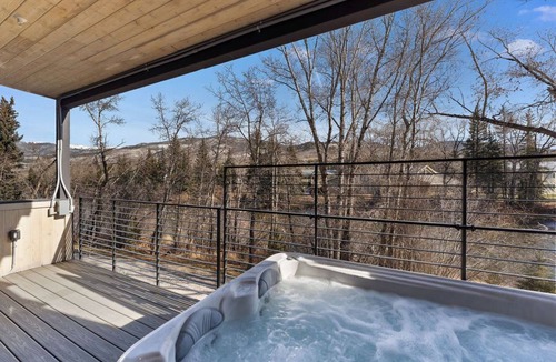 Willow Grove Condo | Hot tub, steam shower, 2-bed 2-bath on the Blue River. Relax and enjoy.