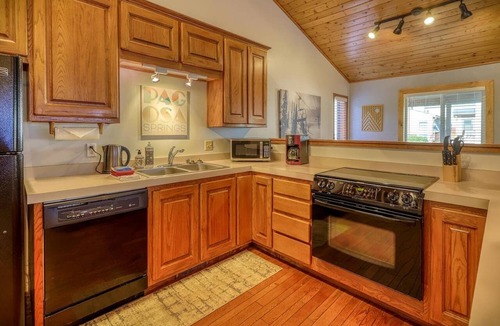 Pagosa Springs House | Hot Tub Tranquil Oasis Near the Lake