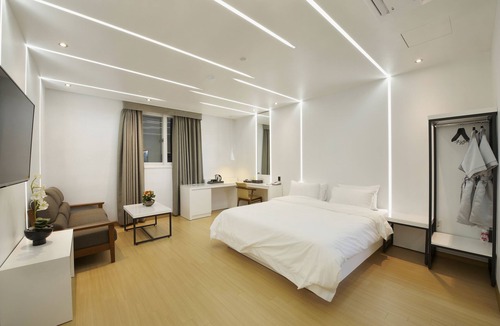 Seo-Gu Hotel | Hotel B