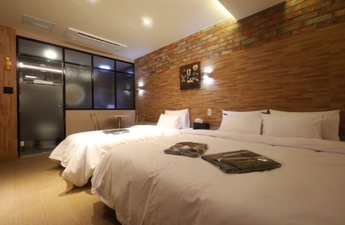 Sacheon Hotel | Hotel Kkulbam Stay