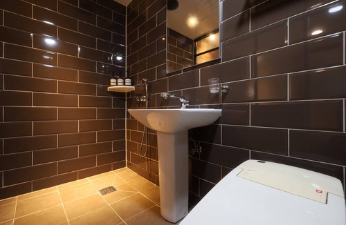 Sacheon Hotel | Hotel Kkulbam Stay