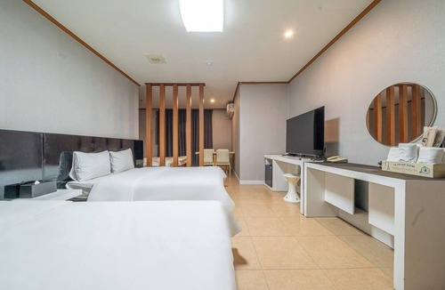 Donghae Hotel | Hotel Lisa