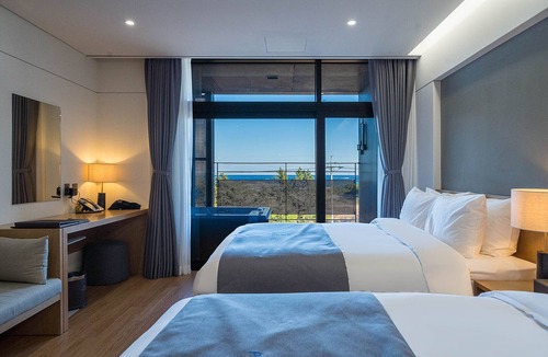 Goseong-gun Hotel | Hotel Parangvue