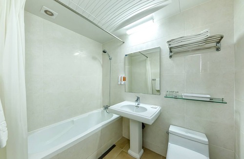 Yeon-dong Hotel | Hotel Samhaein