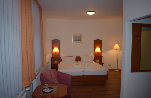 Gross Koeris Hotel | Hotel Seeschloesschen