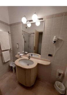 Kurhwa Hotel | Hotel villa madici