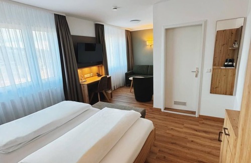 Altglashutten Hotel | Hotel Waldeck